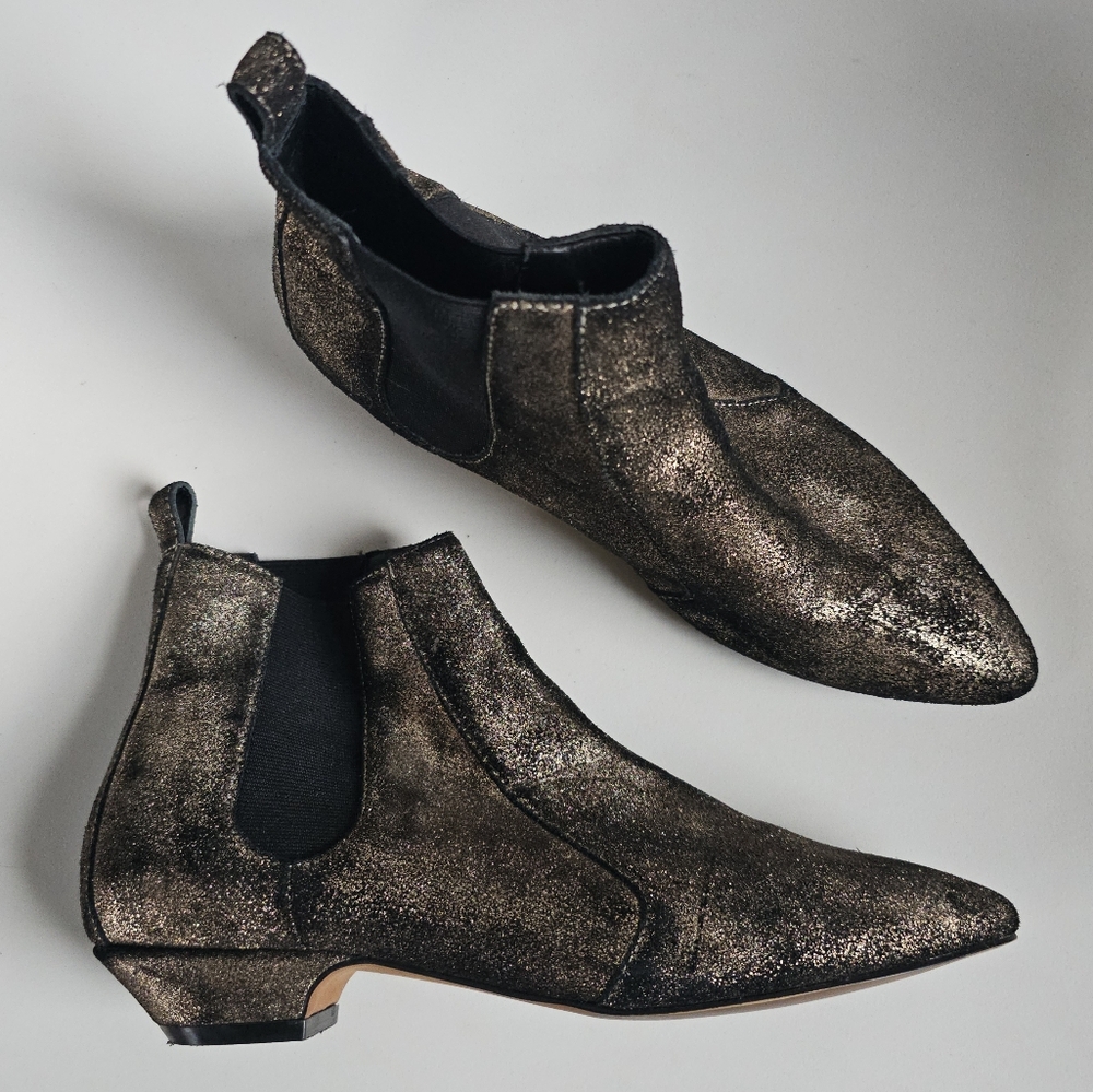 ☆ LINEA PAOLO Bronze Suede Regan Bootie, 7m